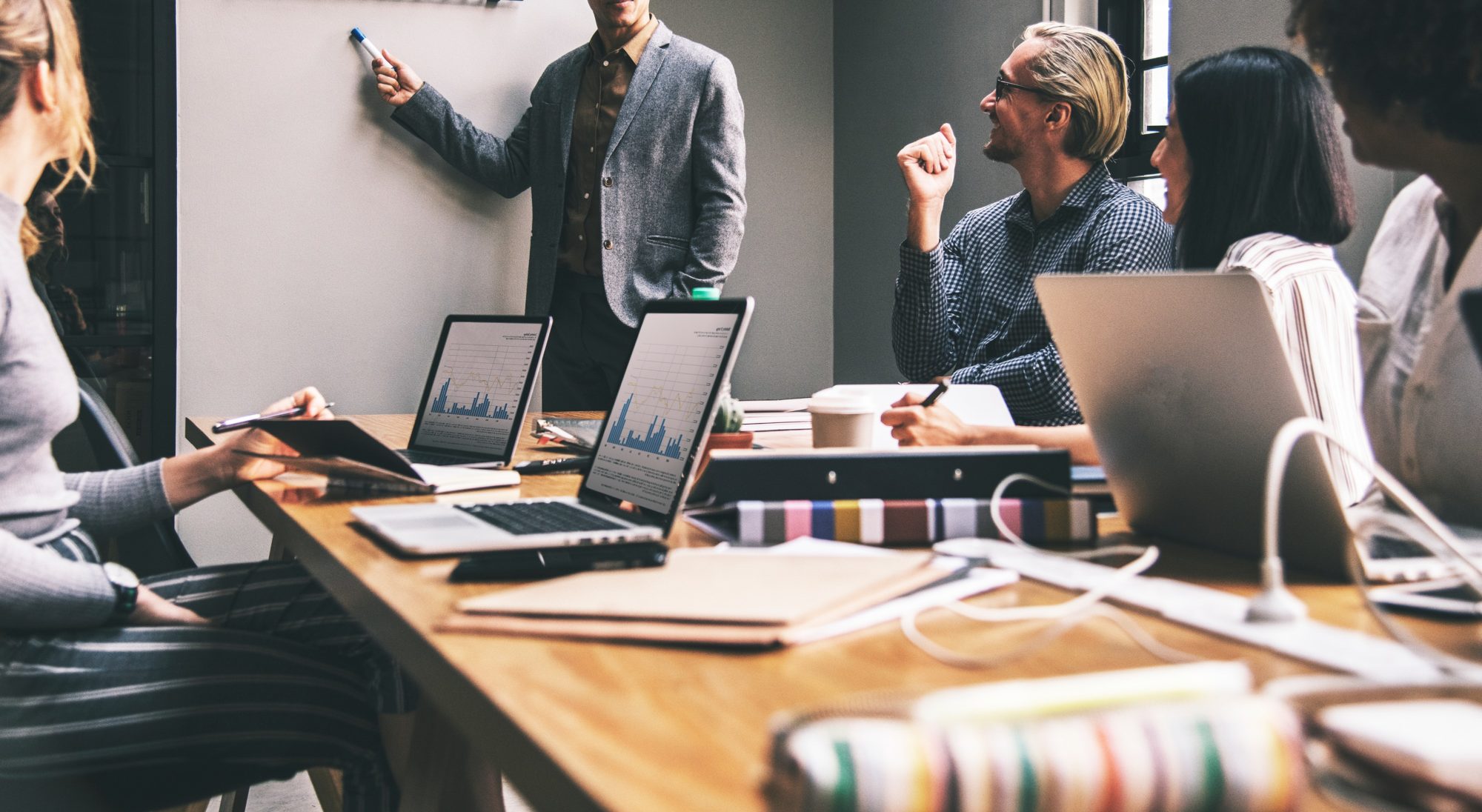 7 proven ways to get C-suite buy-in for your Customer Experience strategy